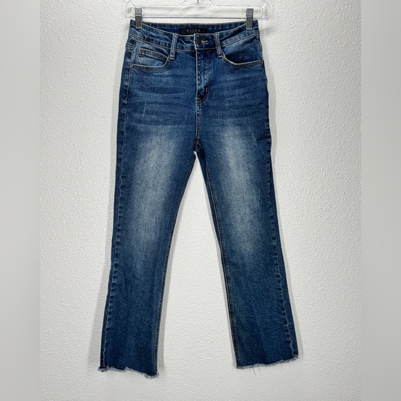 Risen Los Angeles Denim - RISEN Medium Wash 26/3 Slight Distress Raw Hem Straight Leg RDP1085 Ankle